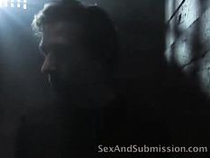 Преступник связал чёрную шлюху и жестоко отъебал в разных позах