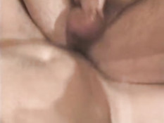 Сексуальные геи делают друг другу анилингус и отсасывают члены