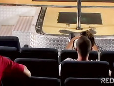 Стриптизёрша в латексном белье Milena Santos любит анальный секс