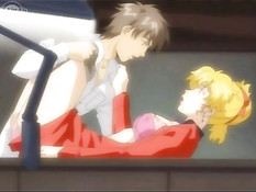 Четыре хентай девушки устроили групповую секс оргию со страпоном