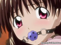 Девушка сделала аниме подруге куннилингус и оттрахала страпоном