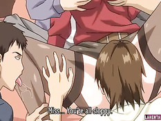 Ребята трахают во все дырки хентай малышку и дают отсосать члены