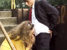 Зрелые немецкие дамы любят заниматься сексом на свежем воздухе