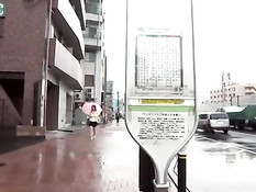 Мужчина оттрахал грудастую девчонку в переполненном автобусе