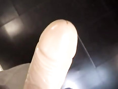 Сексуальные азиатские девки показывают свои молодые прелести