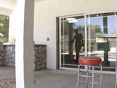 Женщин с большими сиськами смогут удовлетворить молодые парни