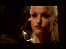 Девушке спец агенту часто приходится заниматься групповым сексом