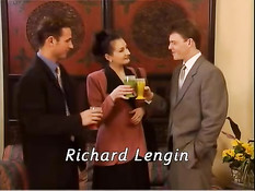 Немецкие девки с волосатыми кисками нуждаются в групповом сексе