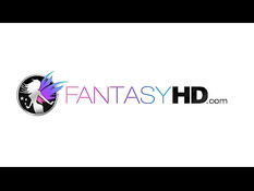 Мужчина сделал девчонке с тату массаж ног и дал отсосать свой хуй