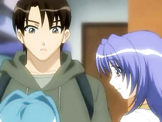 Две хентай девчонки делают минет и трахаются с парнем на кровати