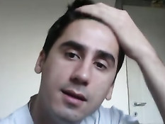 Парень вывез свою девушку в зимний лес и трахнул раком на морозе