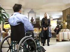 Двойное проникновение с горячей блондинкой в чулках Katja Kean