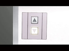 Грудастая хентай красотка подрочила парню хуй в застрявшем лифте