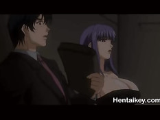 Грудастая хентай красотка подрочила парню хуй в застрявшем лифте