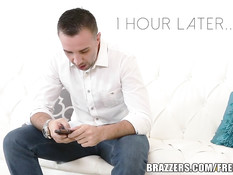 Одетая в кожаное платье Breanne Benson отсасывает большой член