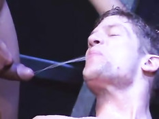 Голубые парни писают друг на друга и втроём занимаются любовью