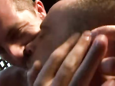 Гею с пирсингом полового члена делают анилингус и трахают раком