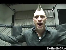 Сисястая чёрная тёлка достаётся победителю в боксёрском поединке