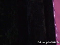 Симпатичная мулаточка Kiki Minaj оттрахала себя фаллоимитаторами