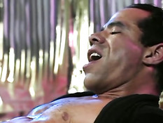 Француженка Liza Harper занималась анальным сексом с мужчинами