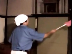 Возбуждённый азиатский мужчина отодрал раком застенчивую даму