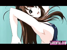 Хентай детка возбуждает парней позируя на фотосессии в купальнике