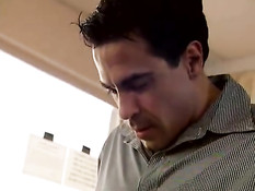 Ганг банг и групповой секс с ненасытной молодой шлюхой Kacey Kox