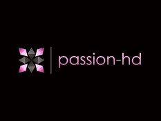 Горячая штучка Holly Michaels занимается анальным сексом с парнем