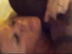 Блондинка любительница свинга ебётся с большим чёрным мужиком