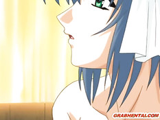 Подруга трахает хентай девушку страпоном, а парень своим членом