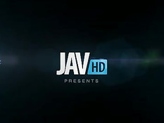 Лысый японец трахает девку Rika Kurachi и заливает своей спермой