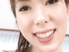 Нежная японка Yui Hatano вылизала парня и залезла на член сверху