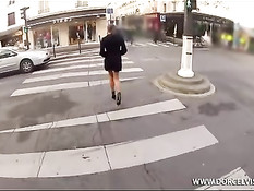 Мужчина ебёт в общественном туалете француженку Clanddi Jinkcego