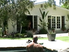 Чернокожая шалунья танцует стриптиз и трахается с чёрным другом