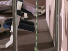 Грудастая итальянка Valentine Demy трахается в тренажёрном зале