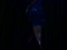 Обнажённая азиатская проститутка ночью подрочила туристу член