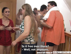 Безбашенные чешские свингеры занимаются сексом без остановок
