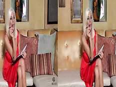 Блондинка Puma Swede играется с фаллосом и сосёт член в 3d порно