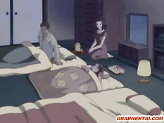 Возбуждённый лысый мужчина даёт отсосать член хентай женщине