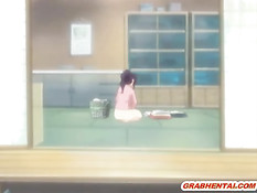 Возбуждённый лысый мужчина даёт отсосать член хентай женщине