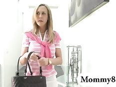 Зрелая женщина Brandi Love занимается сексом с девкой и её парнем