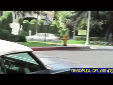 Смелые молодые девчонки обнажаются и мастурбируют на публике