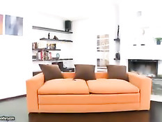 Игривая девка Lioness насладилась анилингусом и анальным сексом