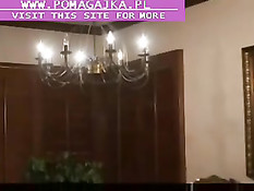 Сиськастая зрелая лесбиянка захотела секса со спящей девчонкой