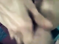 Мужчина на кровати отлизывает киску и трахает сексуальную жену