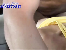 Сисястая блондинка Barbi Sinclair отсасывает и ебётся в автомобиле