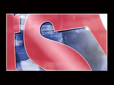 После игры в карты две лесбиянки приступают к жёстким секс играм