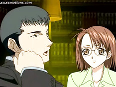 Три лесбиянки используют вибратор и двухсторонний фаллоимитатор