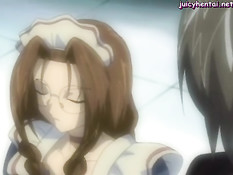 Раздел светловолосую аниме девушку и стал ласкать клитор руками