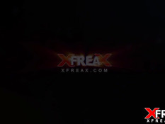 Девушка из России сжимает сиськи и занимается сексом с приятелем